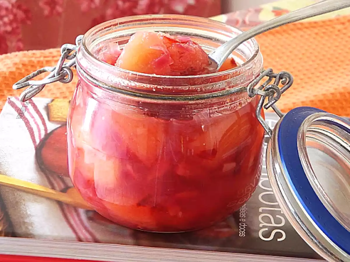 Relish de Abacaxi com Cebola Roxa