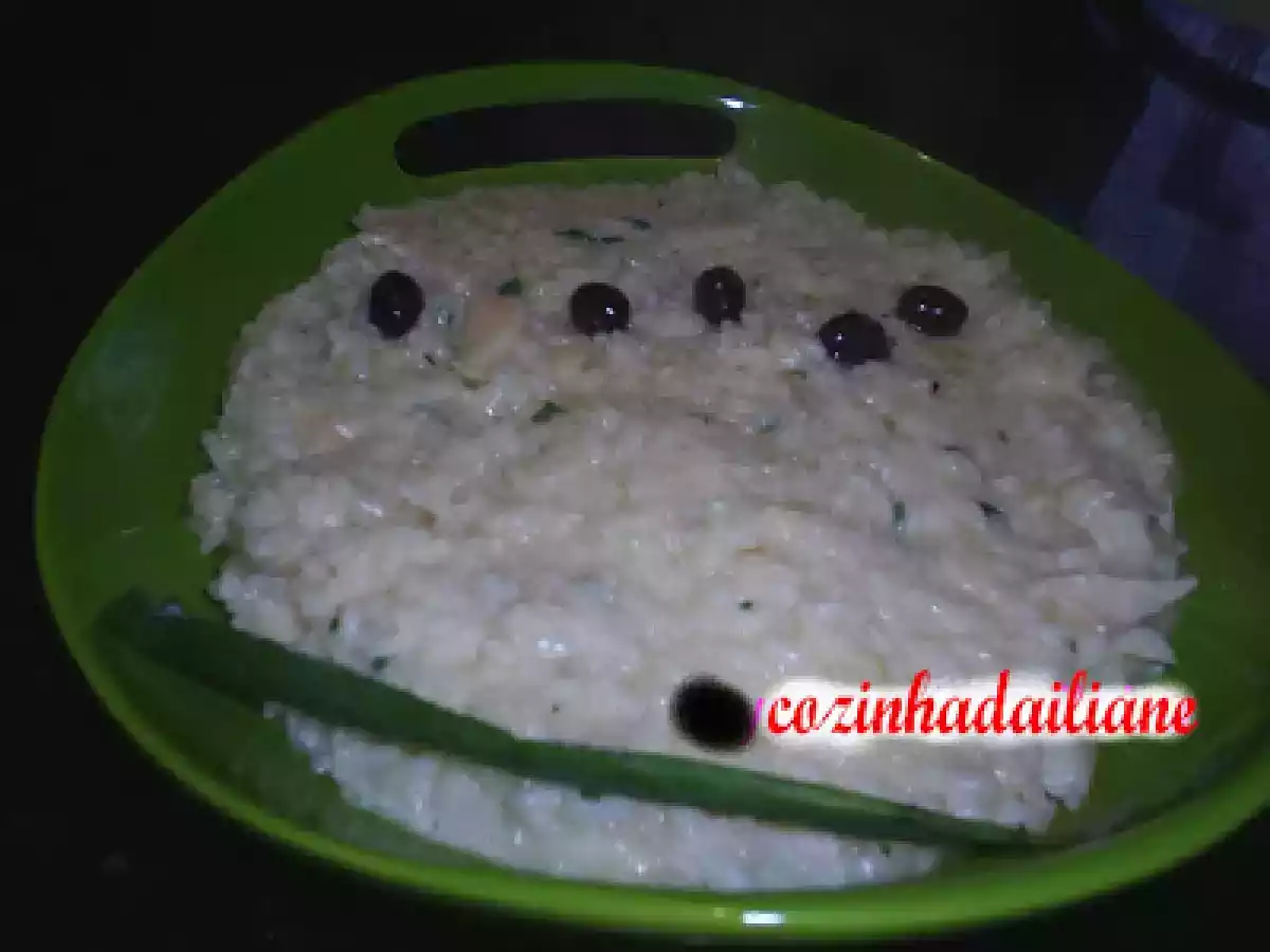 Risoto de bacalhau e azeitonas pretas