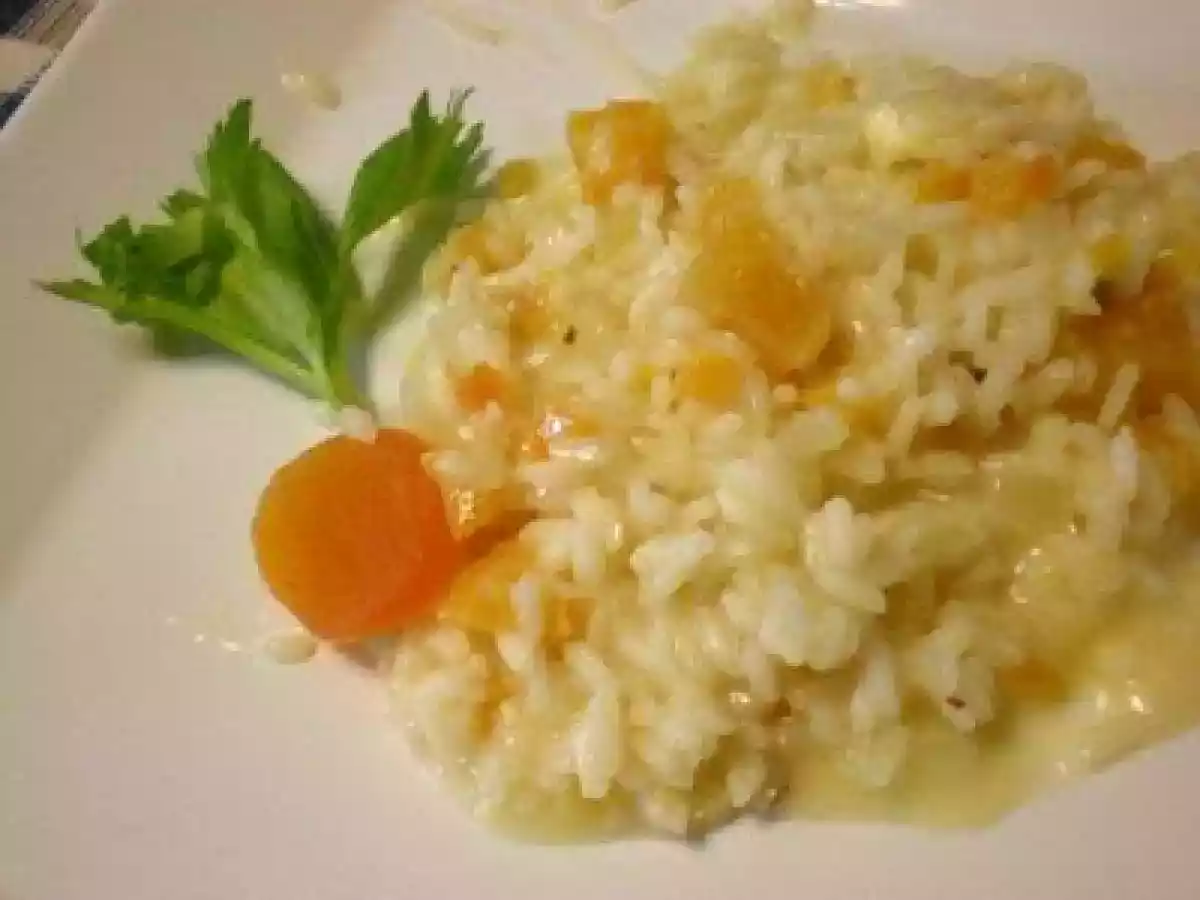 RISOTO DE BRIE COM DAMASCO E CASTANHAS