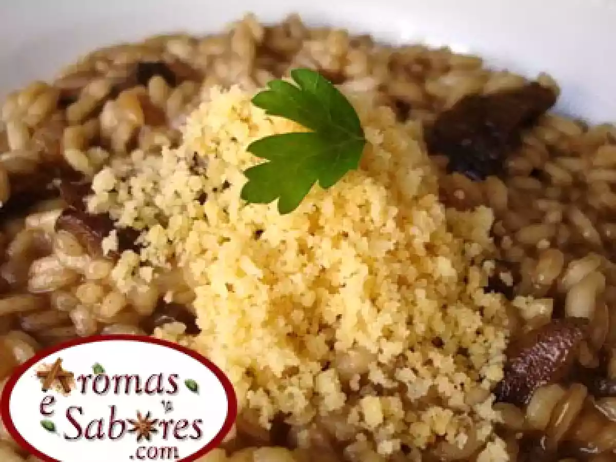 Risoto de funghi com farofa de provolone - foto 2