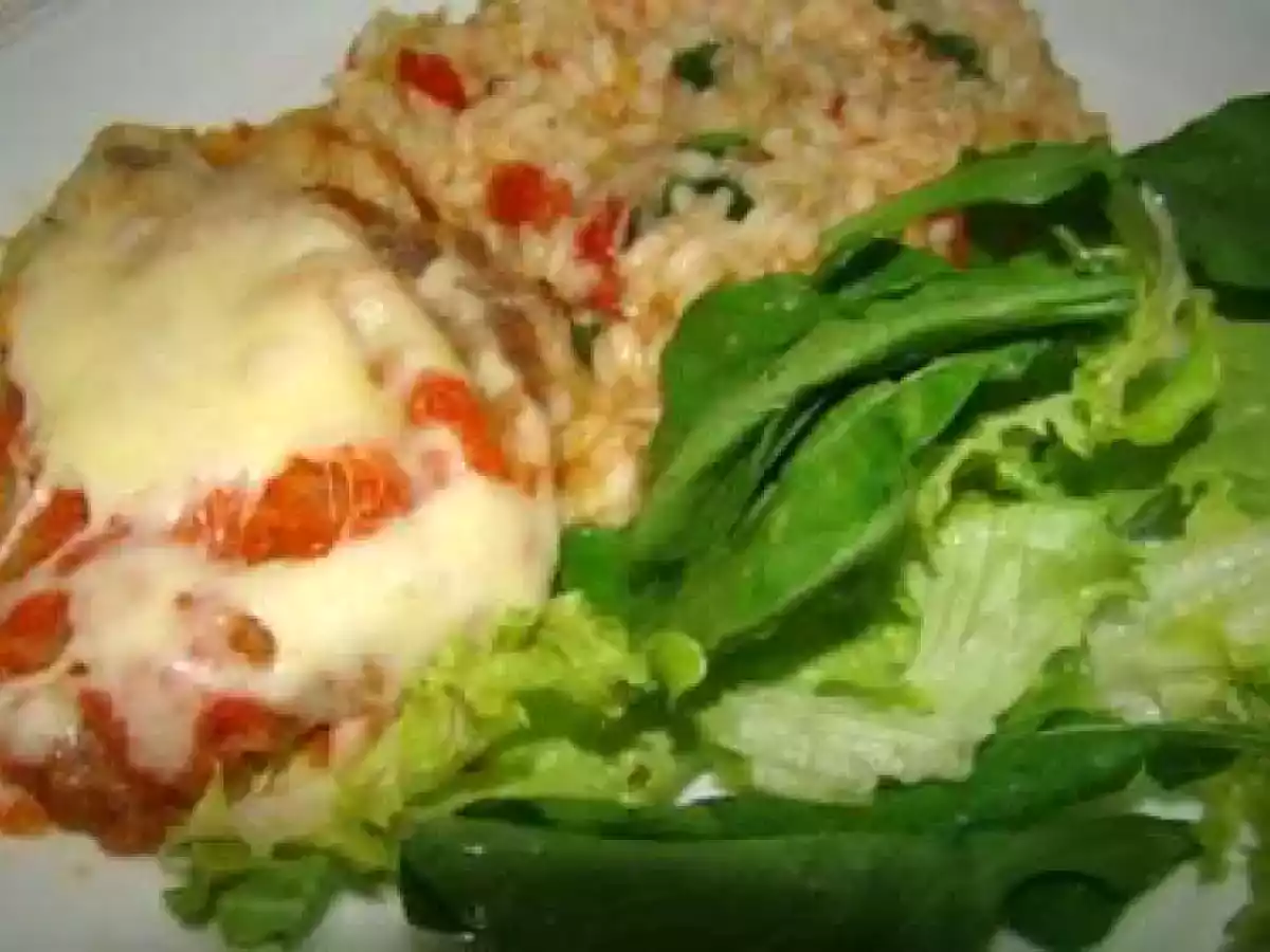 Risoto de Tomate Seco, Frango e Rúcula com Filé a Parmegiana