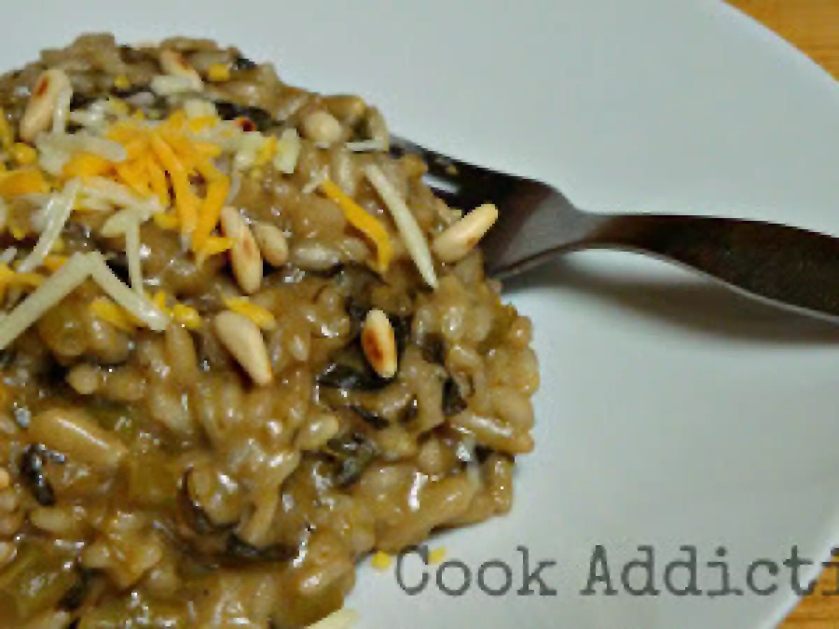 Risotto de espinafres e pinhões
