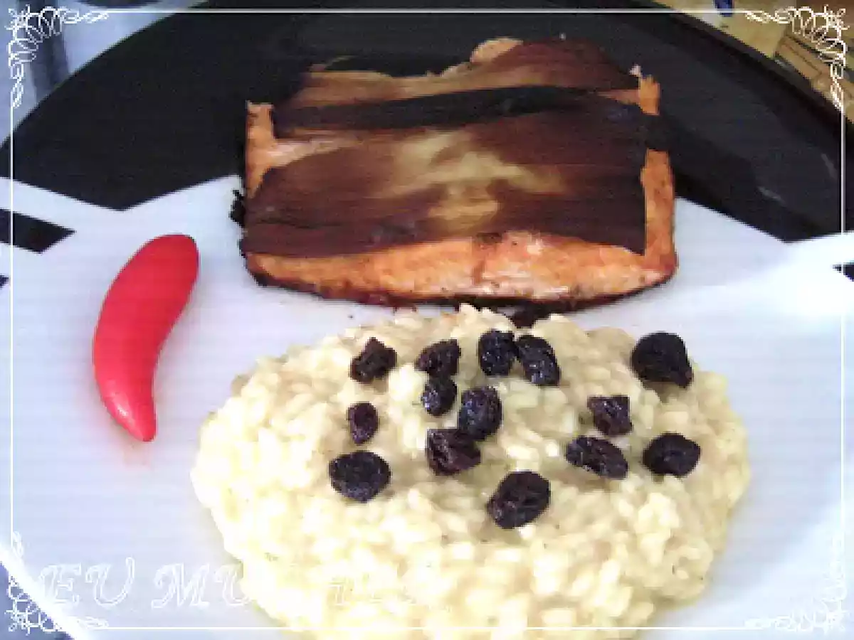 RISOTTO DE PARMESÃO COM FILÉ DE SALMÃO