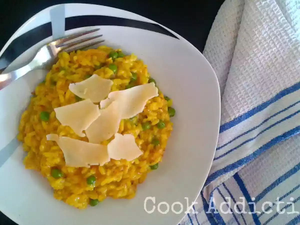 Risotto de peru com açafrão e ervilhas