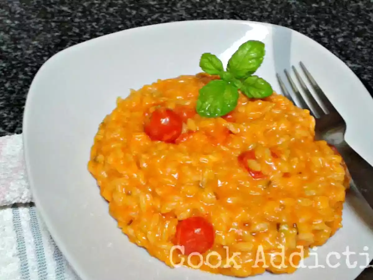 Risotto de tomate e manjericão
