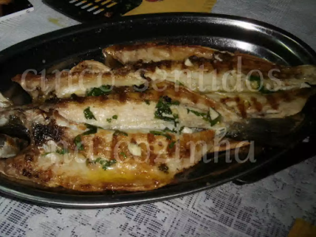 Robalo escalado aromatizado com coentros e alho - foto 2