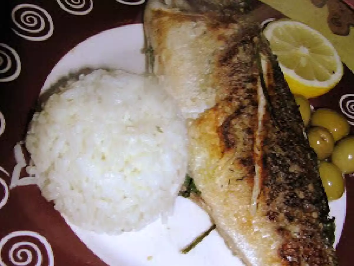 Robalo na Chapa, com tomilho limonado e coentros - foto 2
