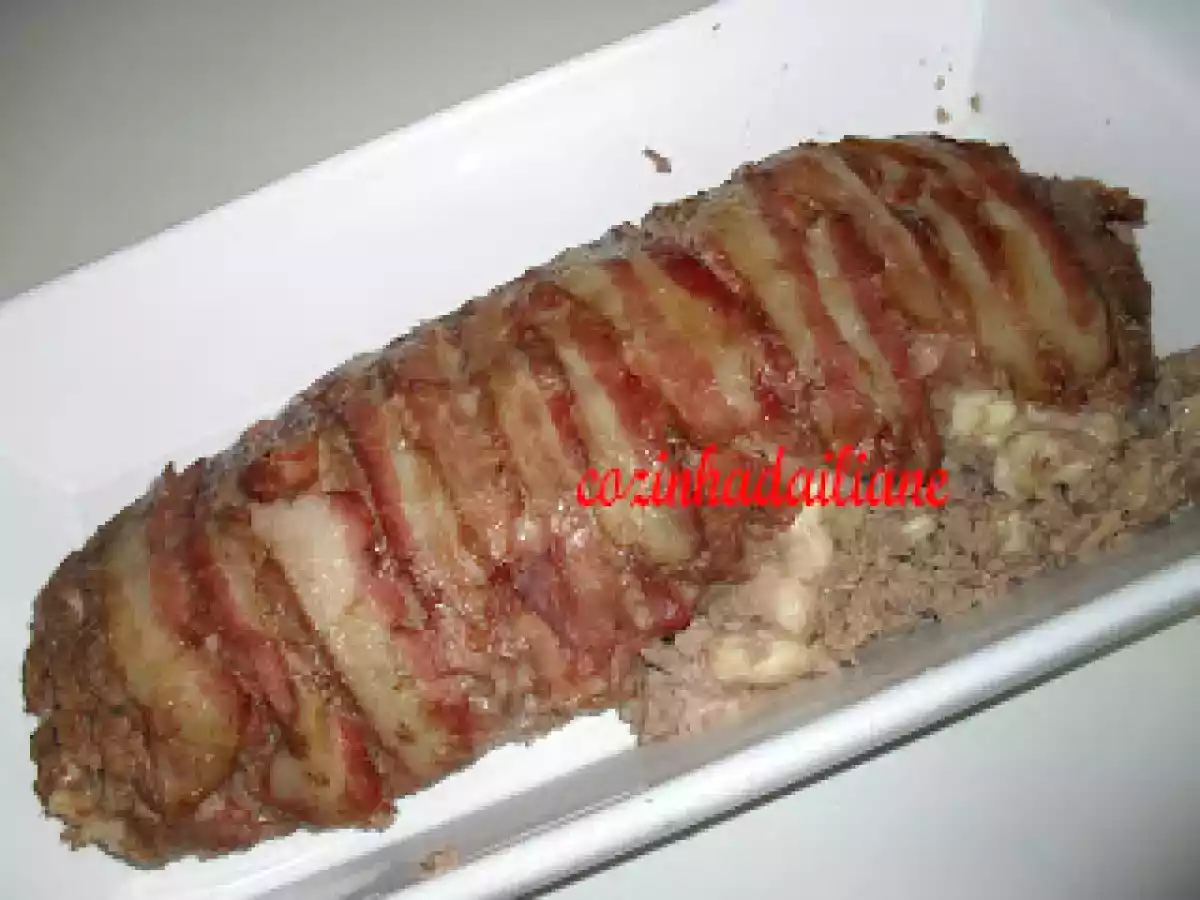 Rocambole de carne moida