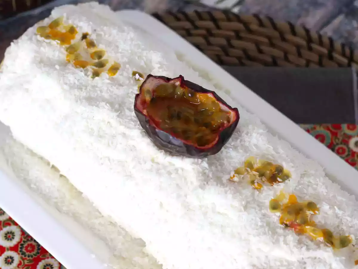 Rocambole de coco e maracujá - foto 4