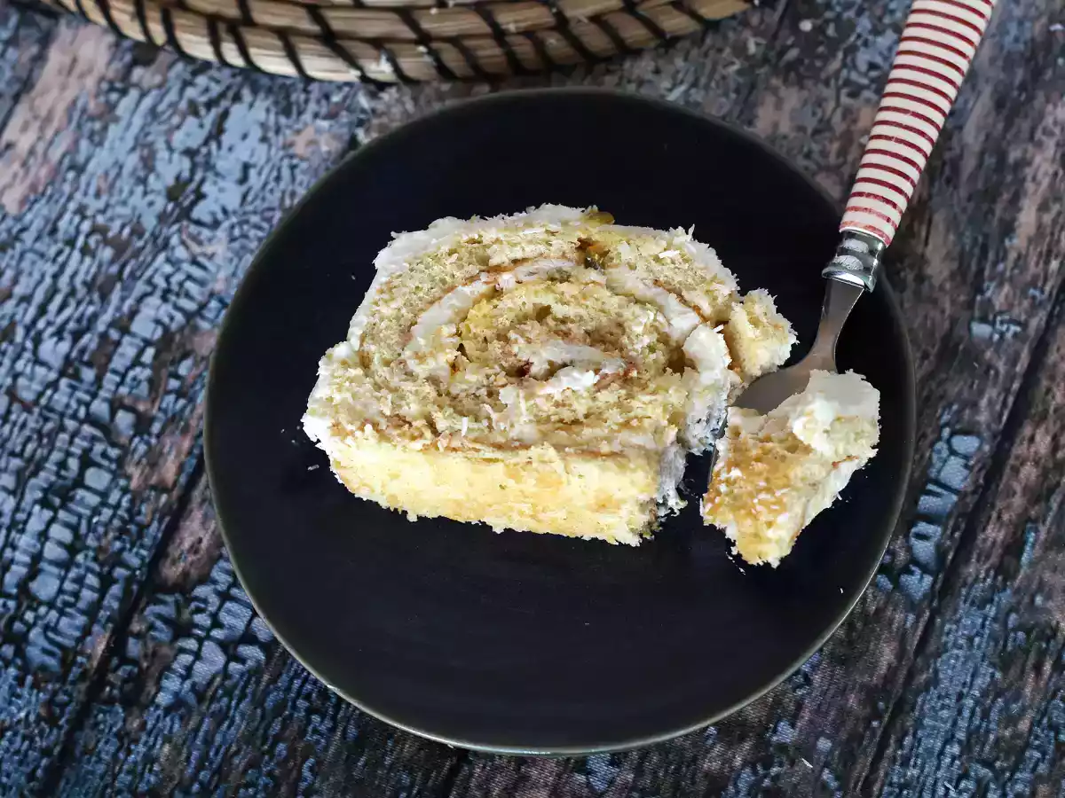 Rocambole de coco e maracujá - foto 5