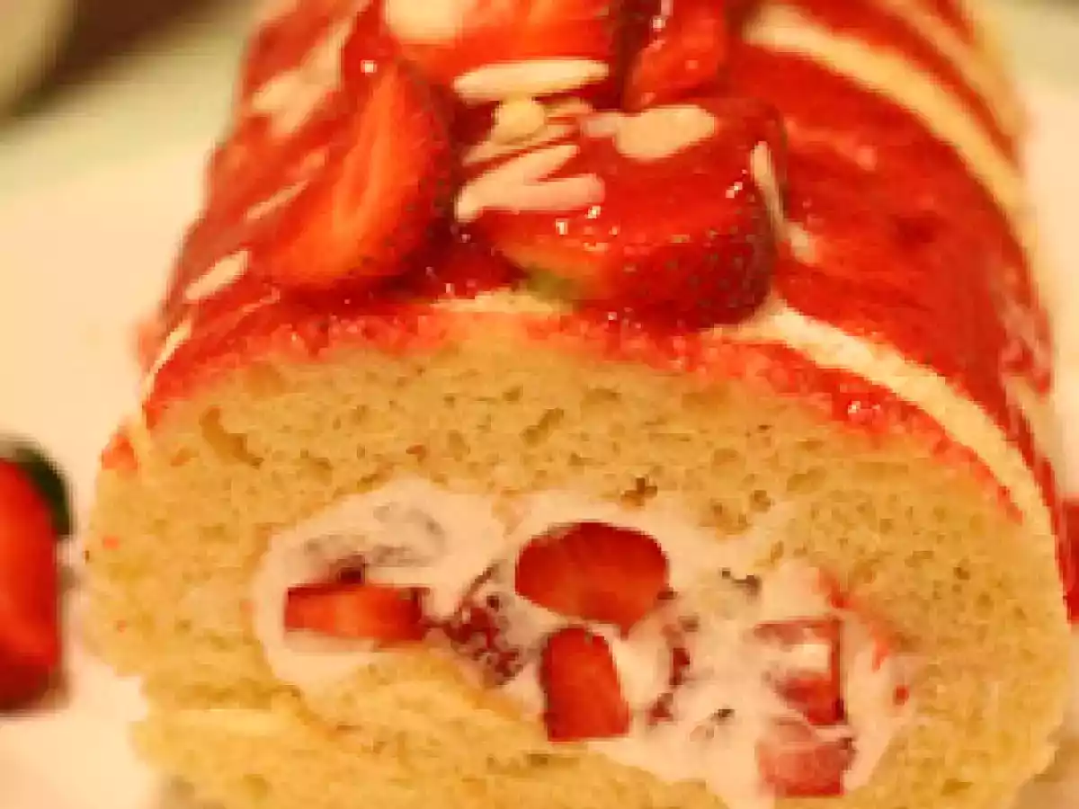 Rocambole de Morangos com Chantilly - foto 2
