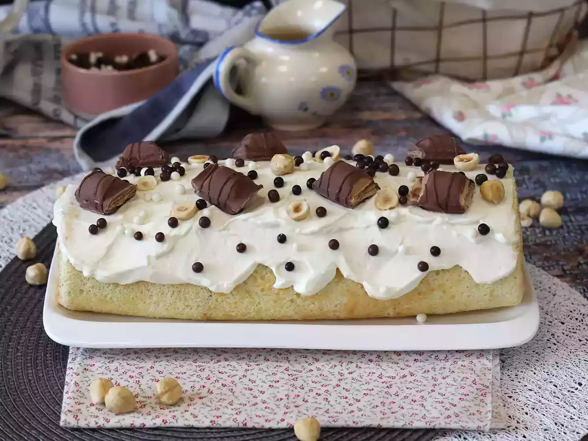 Rocambole sabor Kinder Bueno, um bolo festivo para datas especiais