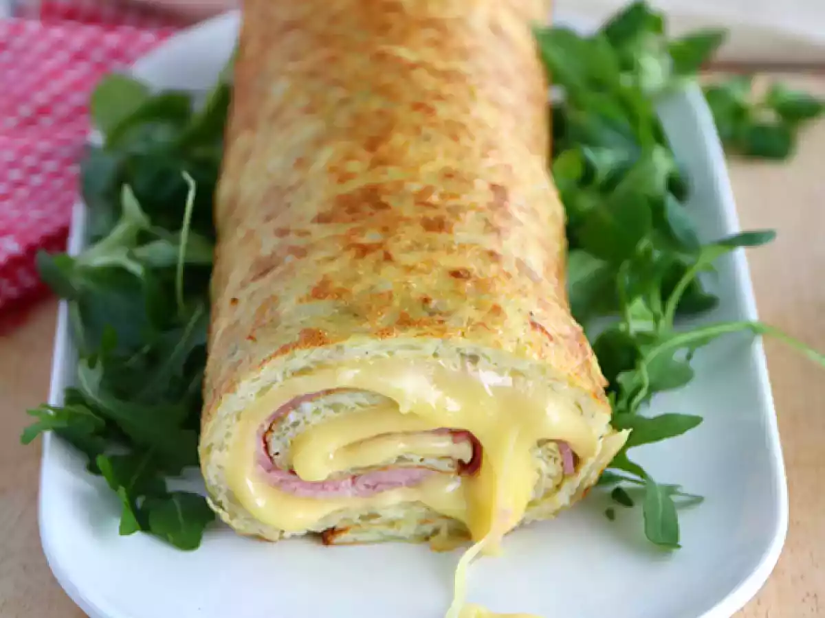 Rocambole salgado (de queijo Raclette, presunto e batatas)