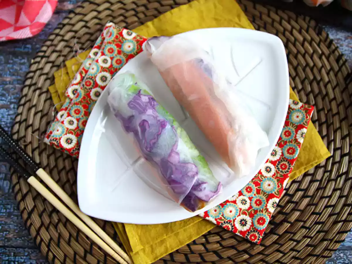 Rolinho primavera vegetariano - couve roxa e batata doce