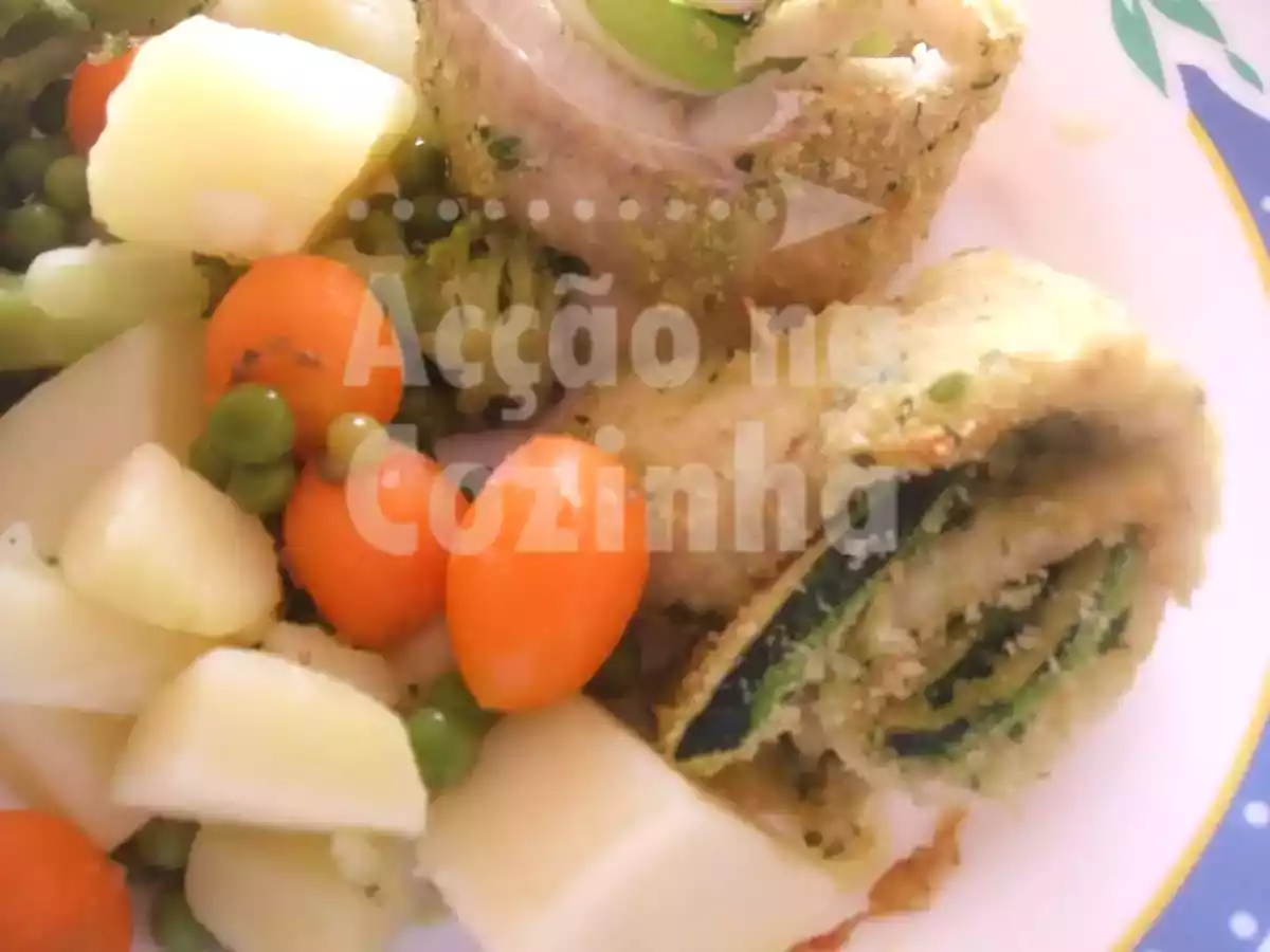 Rolinhos de pescada com courgette
