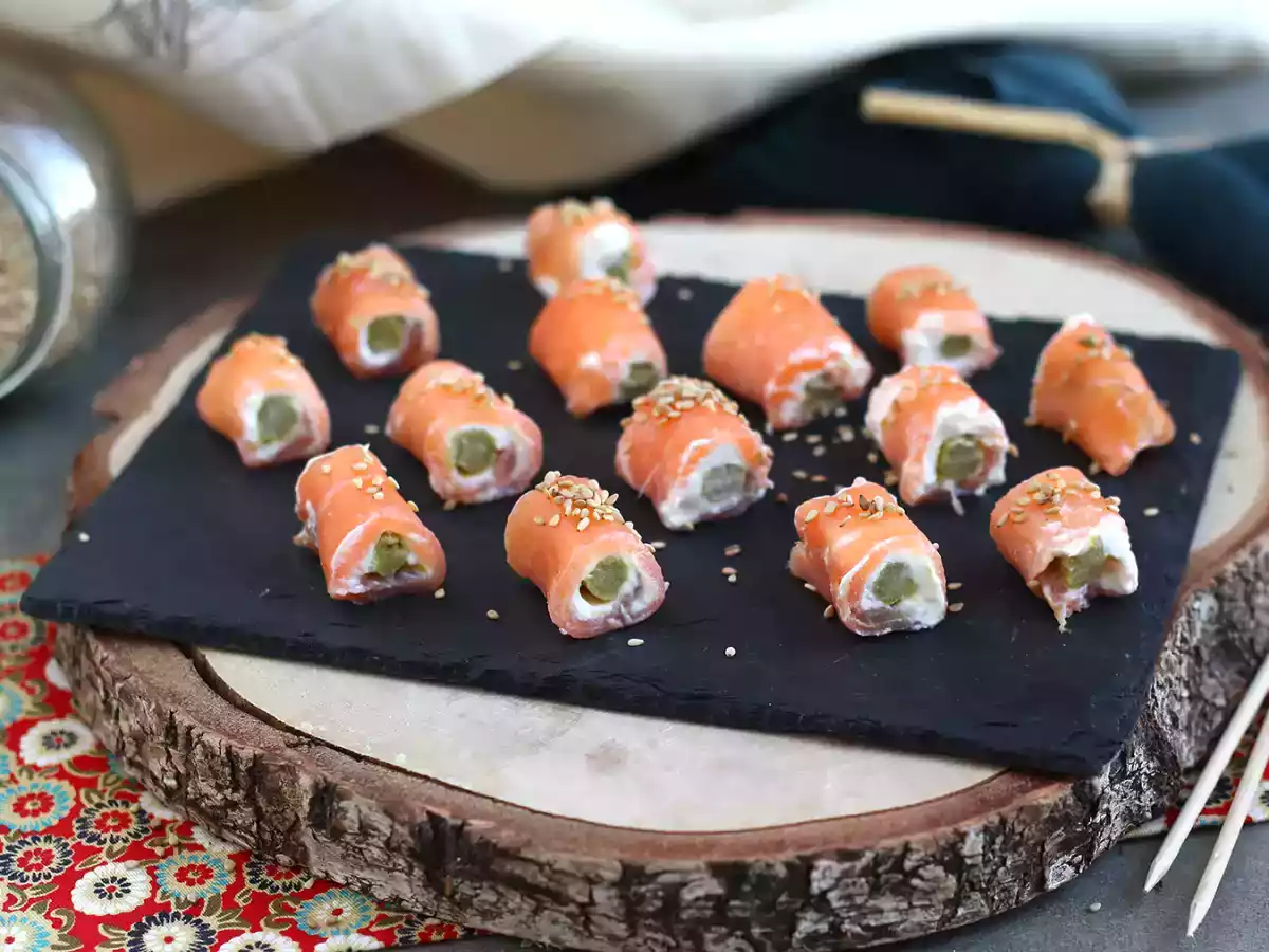 Rolinhos de salmão, queijo de cabra e aspargos - foto 3