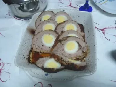 Rolo de carne com ovo cozido, foto 2
