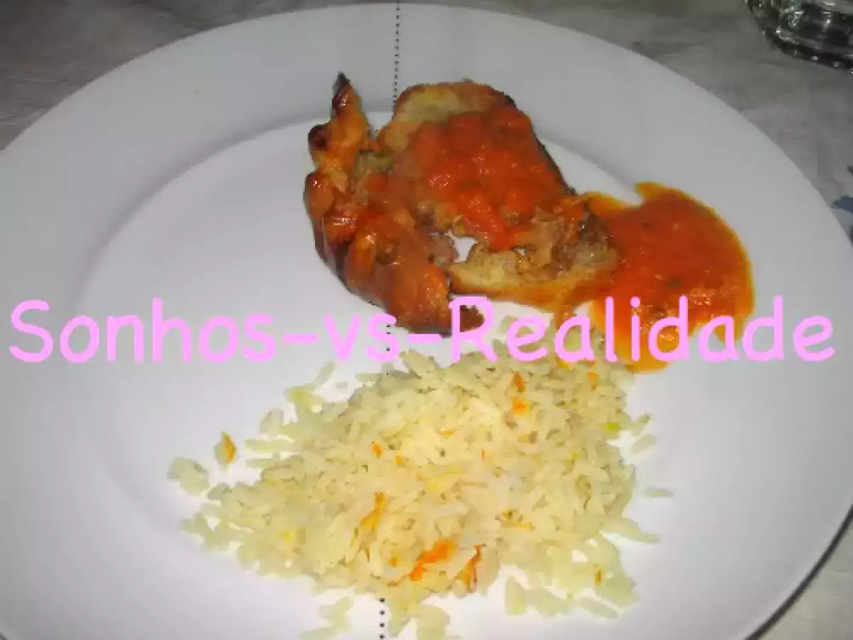 Rolo de carne embrulhado em massa folhada com molho de tomate - foto 10