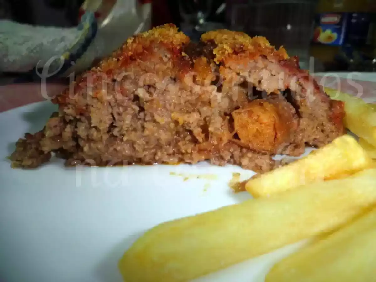 Rolo de carne recheado com alheira
