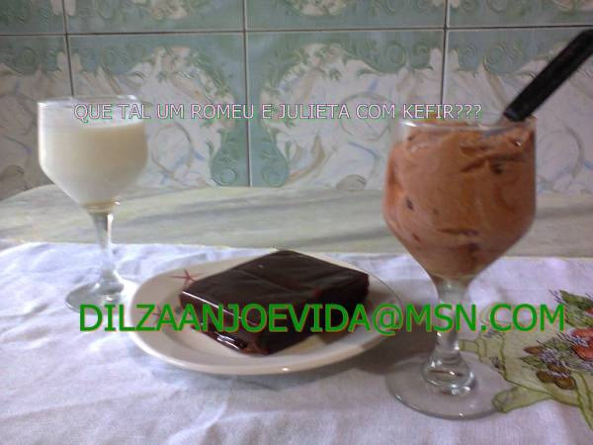 ROMEU E JULIETA COM KEFIR