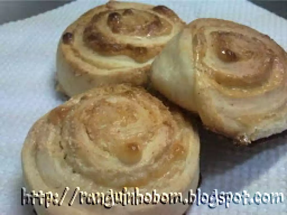 Rosca de côco e leite condensado