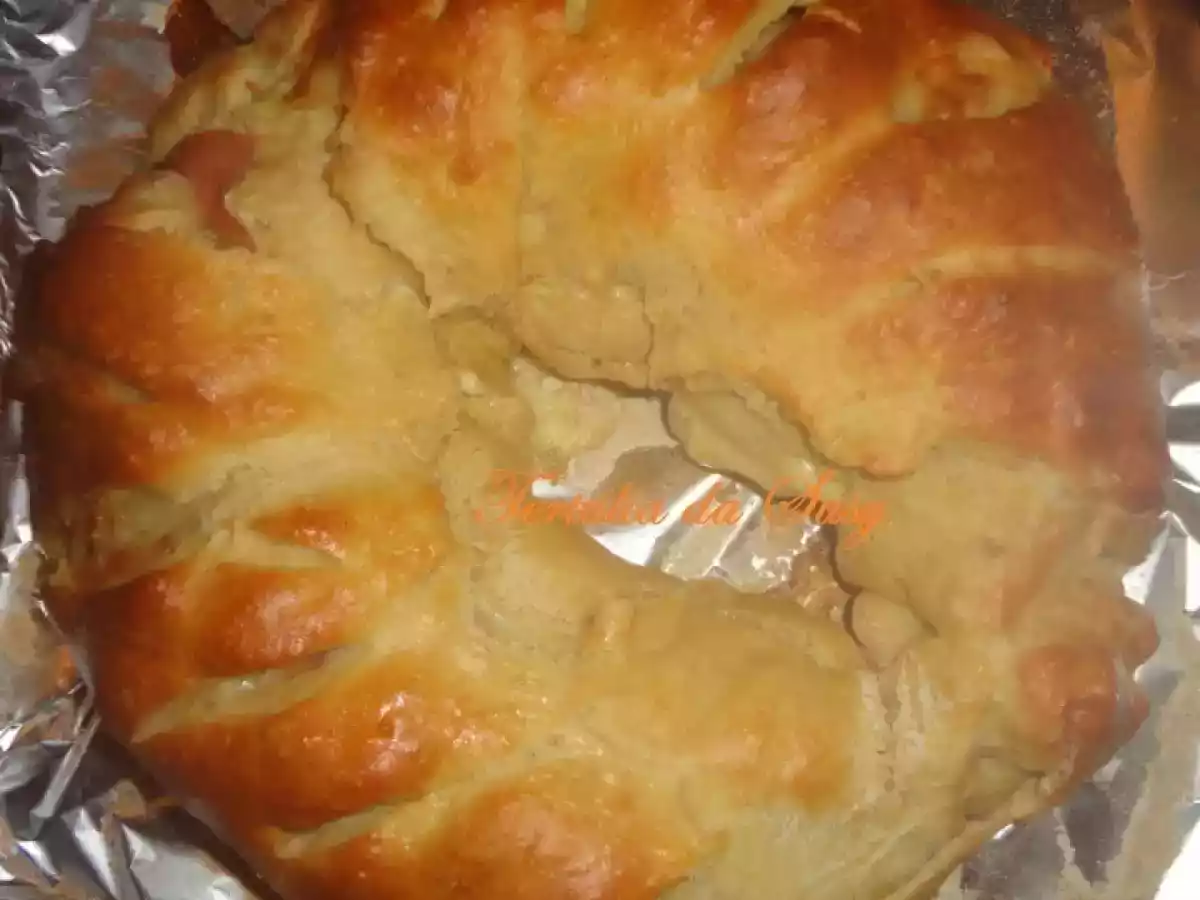 Rosca de queijo e fiambre