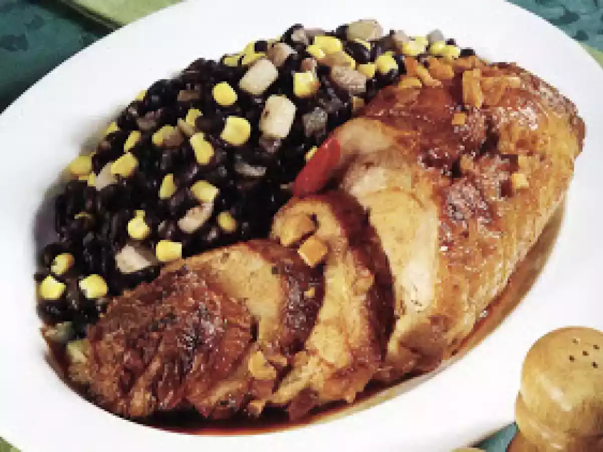 Rôti de Peru com Feijão Preto