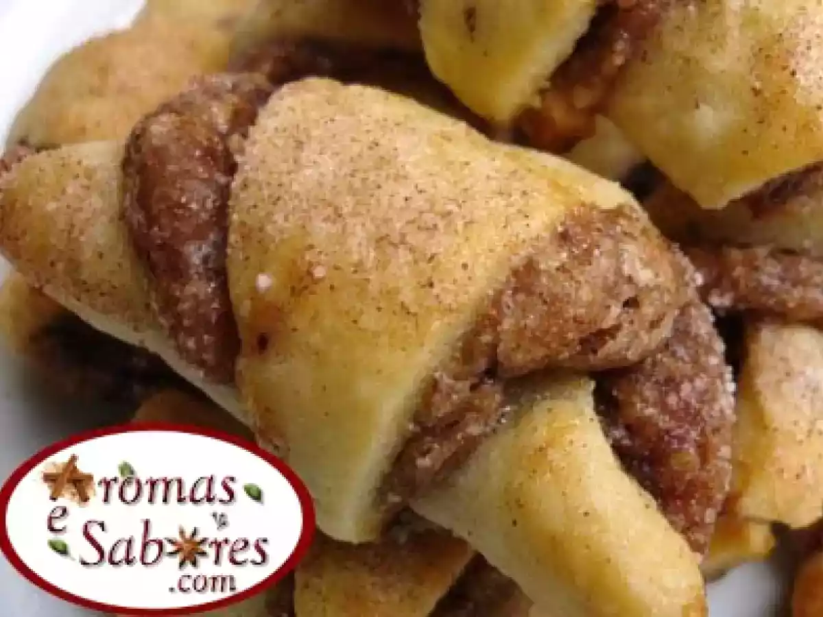 Rugelach - biscoitos de nozes, damasco e chocolate