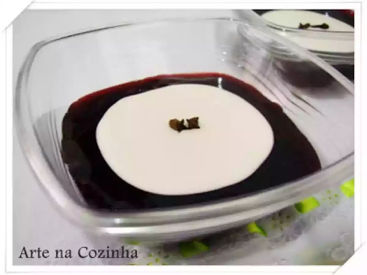 Sagu ao vinho tinto com creme de baunilha - foto 2