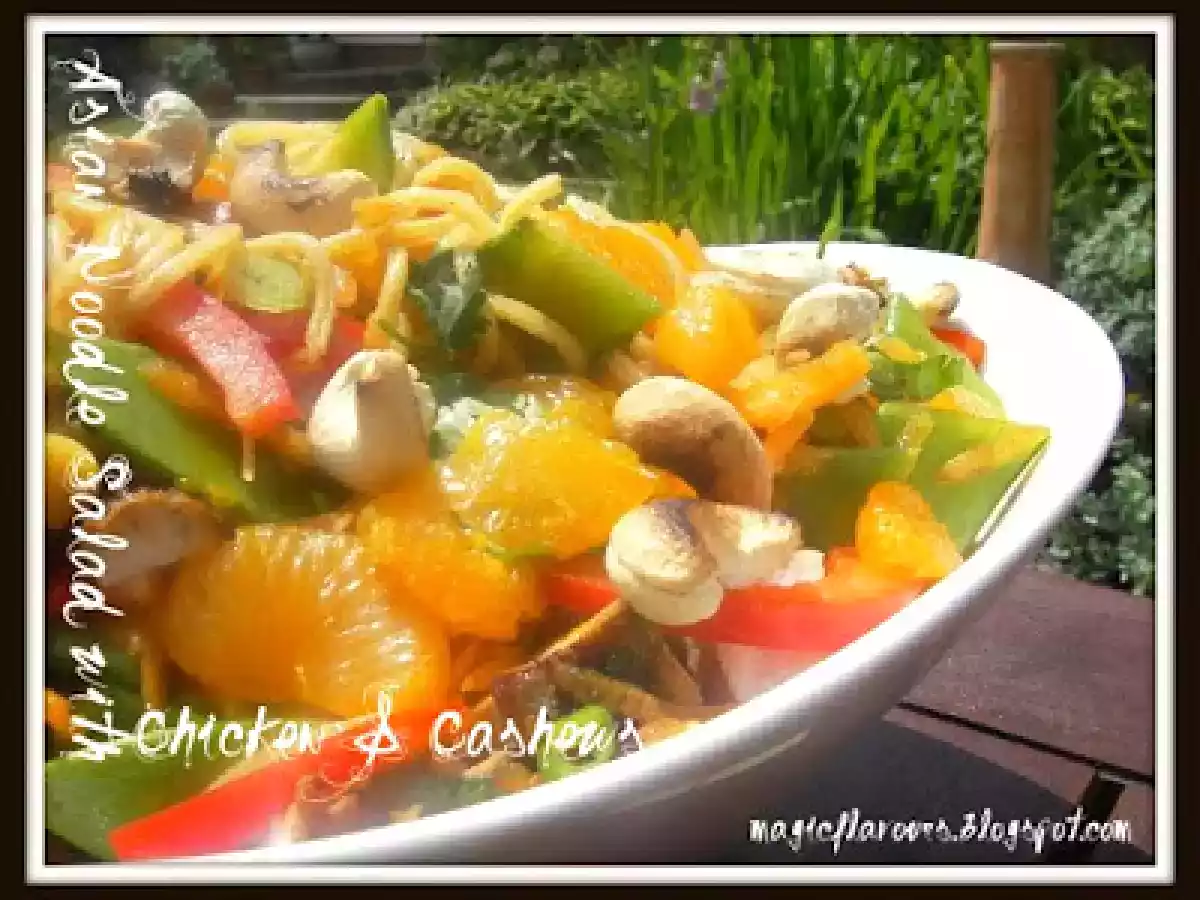 Salada Asiática de frango & caju