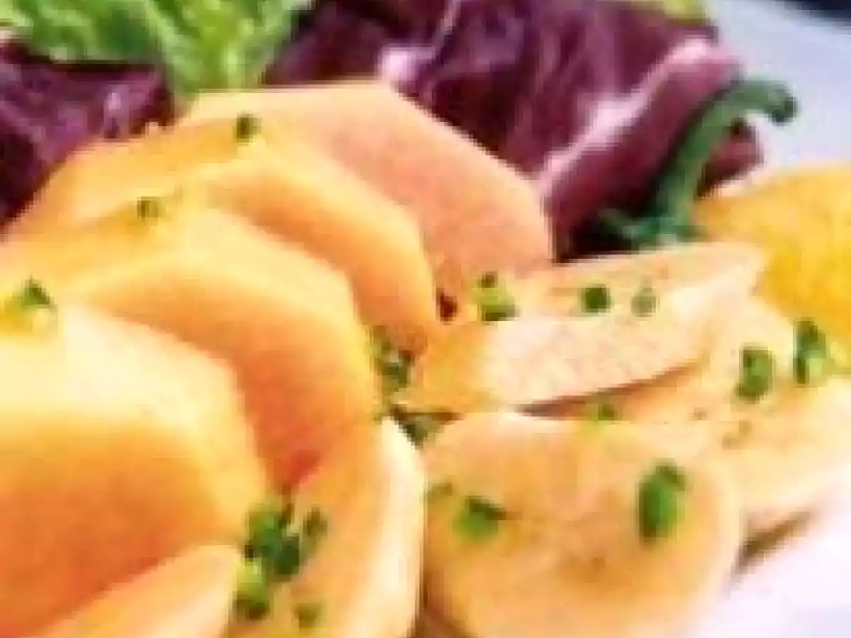 Salada caribenha com salsa chien