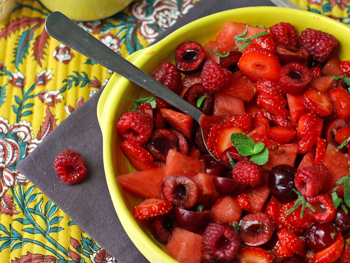 Salada com frutas vermelhas: leve, saudável e deliciosa - foto 3