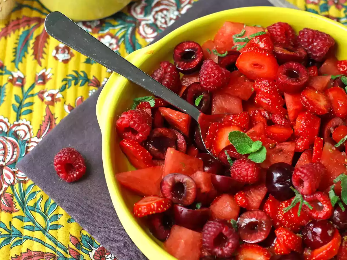 Salada com frutas vermelhas: leve, saudável e deliciosa - foto 3