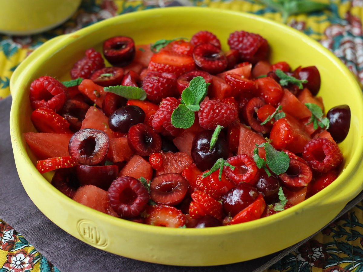 Salada com frutas vermelhas: leve, saudável e deliciosa - foto 4