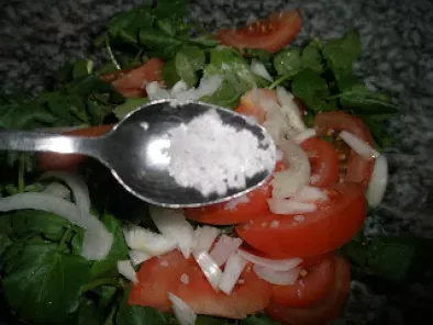 Salada de Agrião e Tomate com Flor de Sal de Tavira - foto 4