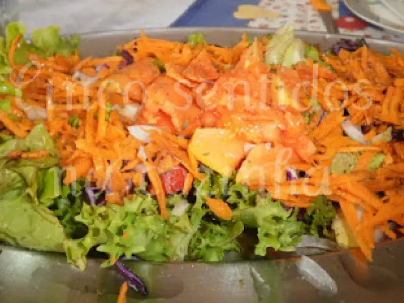 Salada de alface, cenoura, couve roxa e papaia - foto 2