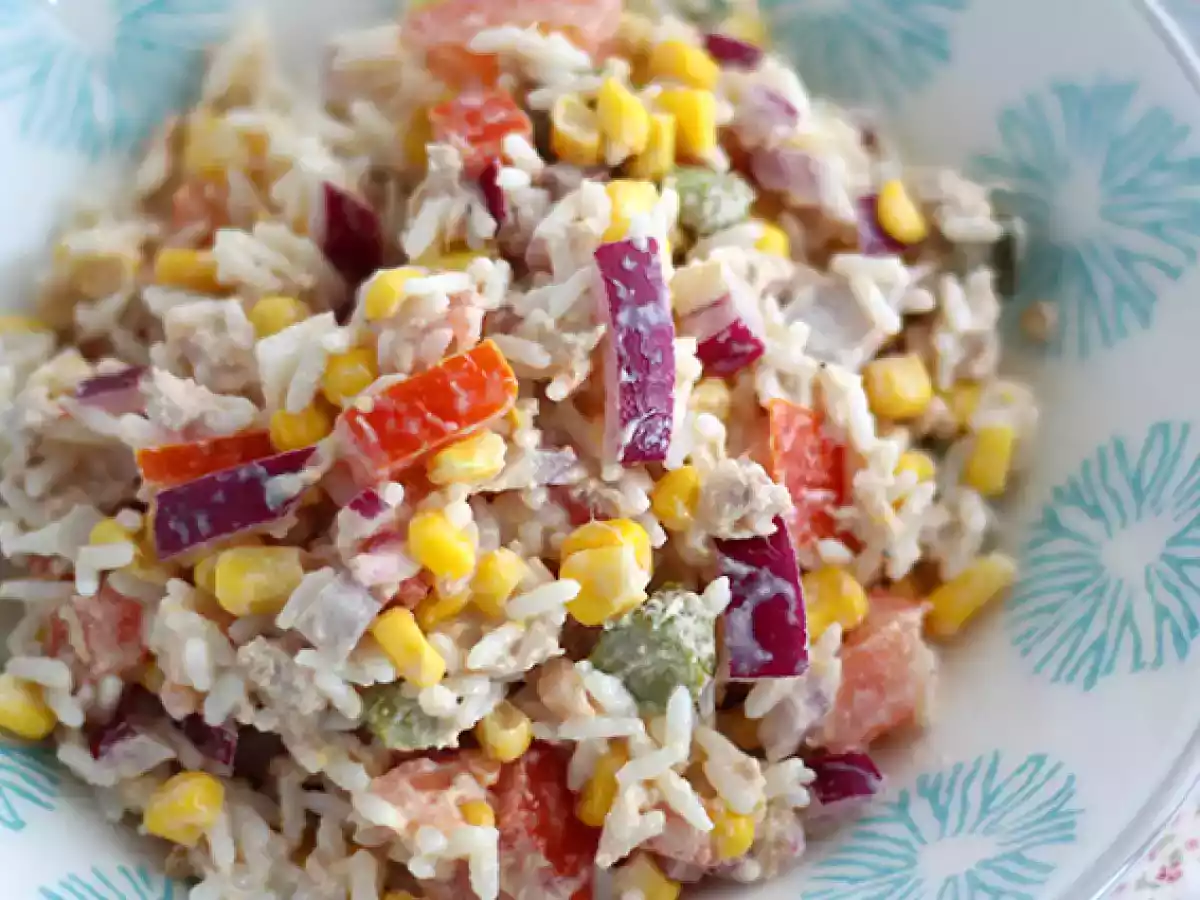 Salada de arroz com atum e milho: fácil, econômica e deliciosa - foto 2