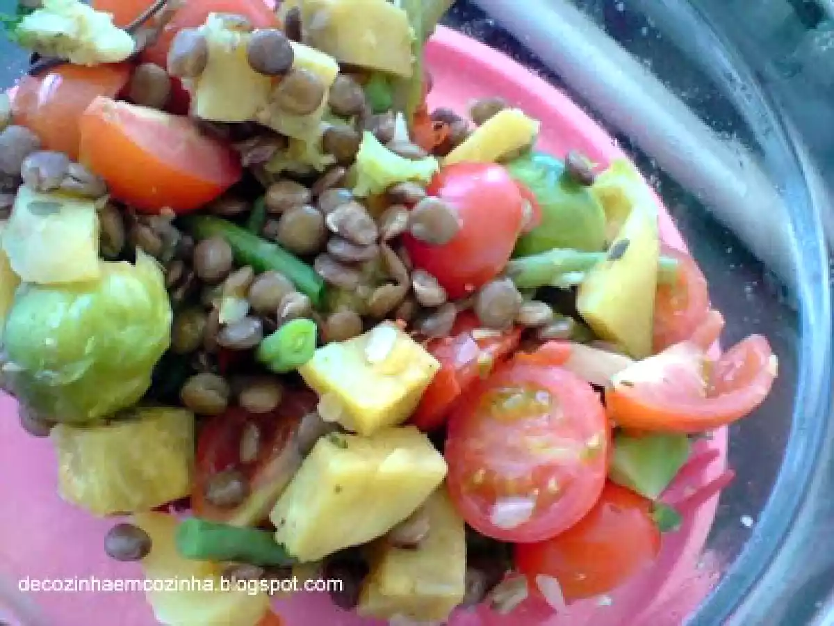 Salada de arroz com batata doce e legumes - foto 2