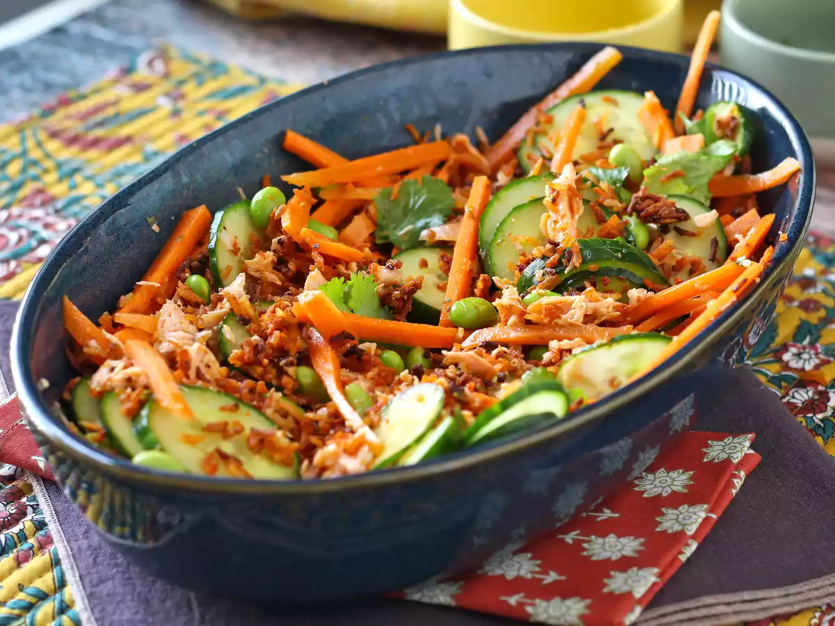 Salada de arroz crocante com salmão e toque picante - foto 2
