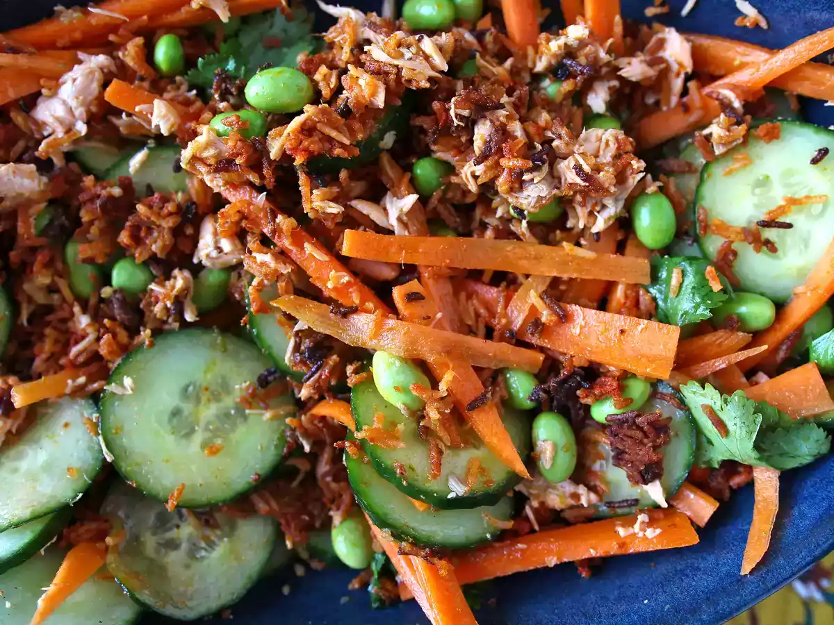 Salada de arroz crocante com salmão e toque picante - foto 4