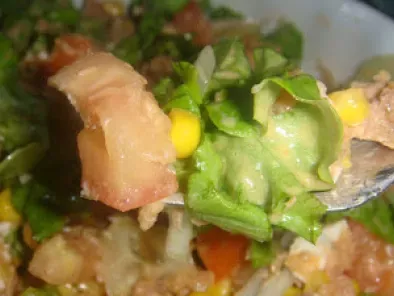 Salada de Atum Temperada com Molho de Cocktail, foto 2
