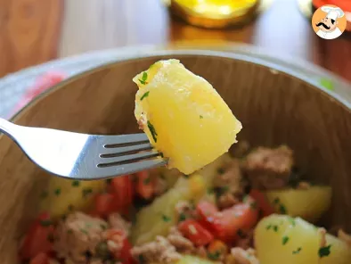 Salada de batata, atum e tomate - foto 4