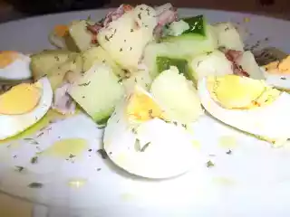 Salada de batata e pepino
