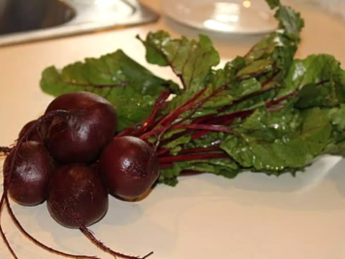Salada de Beterraba com Nozes e Alho