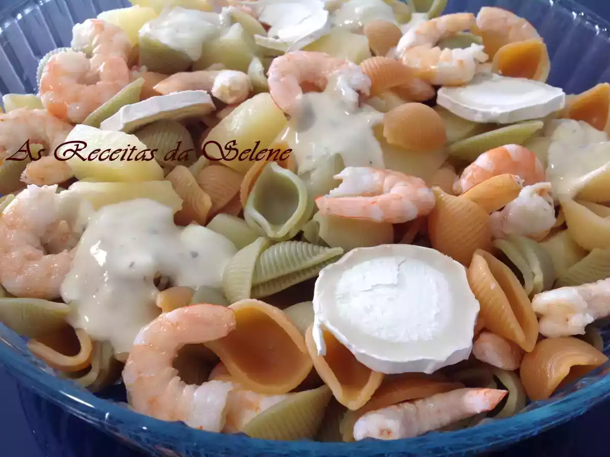 Salada de Camarão com Ananás e Queijo Chevre à Selene