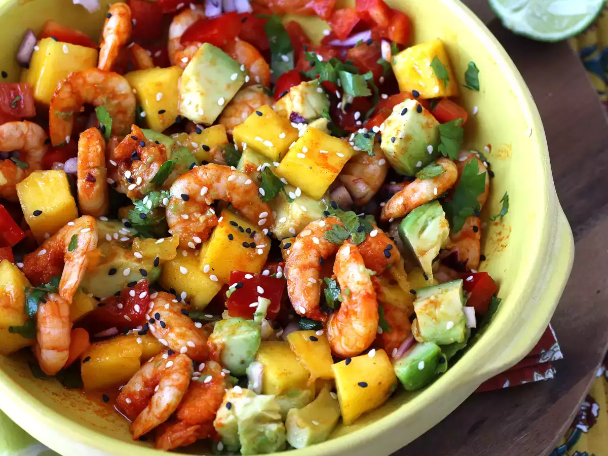 Salada de camarão com manga: receita leve, refrescante e fácil de preparar