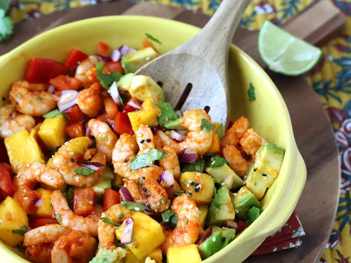 Salada de camarão com manga: receita leve, refrescante e fácil de preparar - foto 3