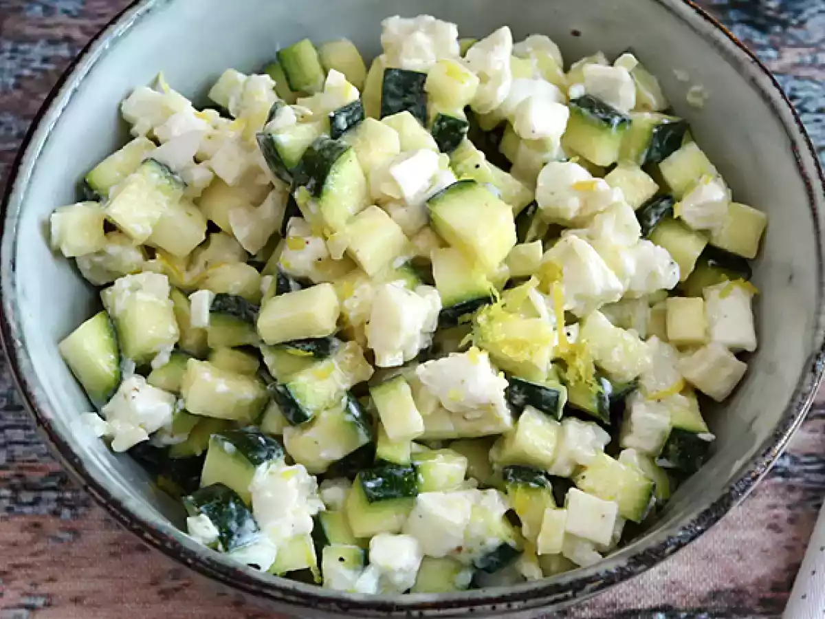 Salada de curgete (abobrinha), queijo cabra e limão - foto 4