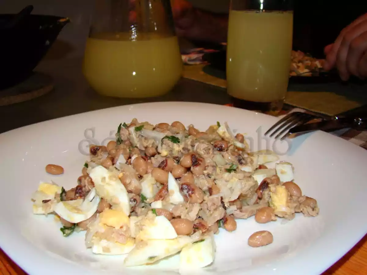 Salada de Feijão Frade com Atum e Ovo Cozido - foto 3