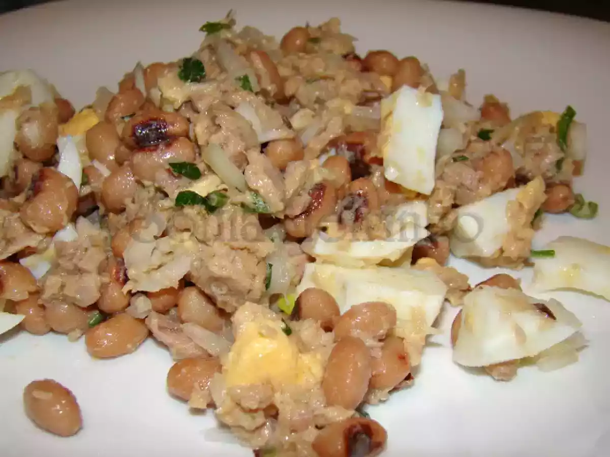 Salada de Feijão Frade com Atum e Ovo Cozido - foto 4